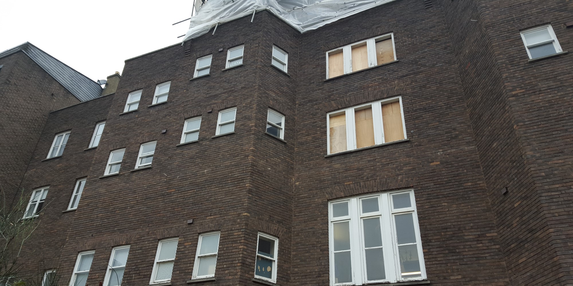 image of underpinning project of a mid-terrace building